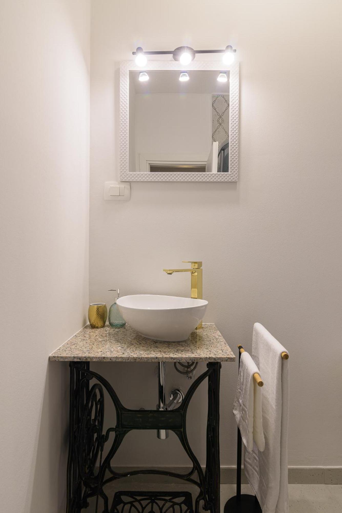 Rooms Bartul Трогир Екстериор снимка